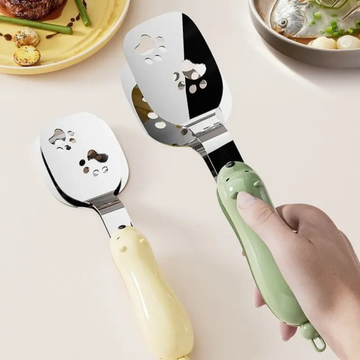 1/2pcs Bear Fish Tongs Flipper - Home Cooking Utensils review and price
